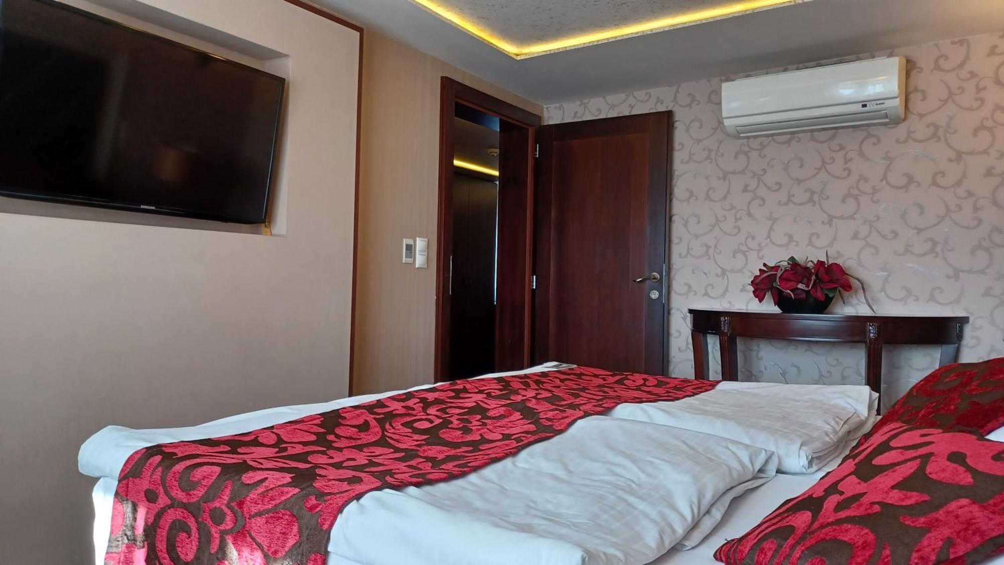 Hotel Dvorana Karlovy Vary Extérieur photo