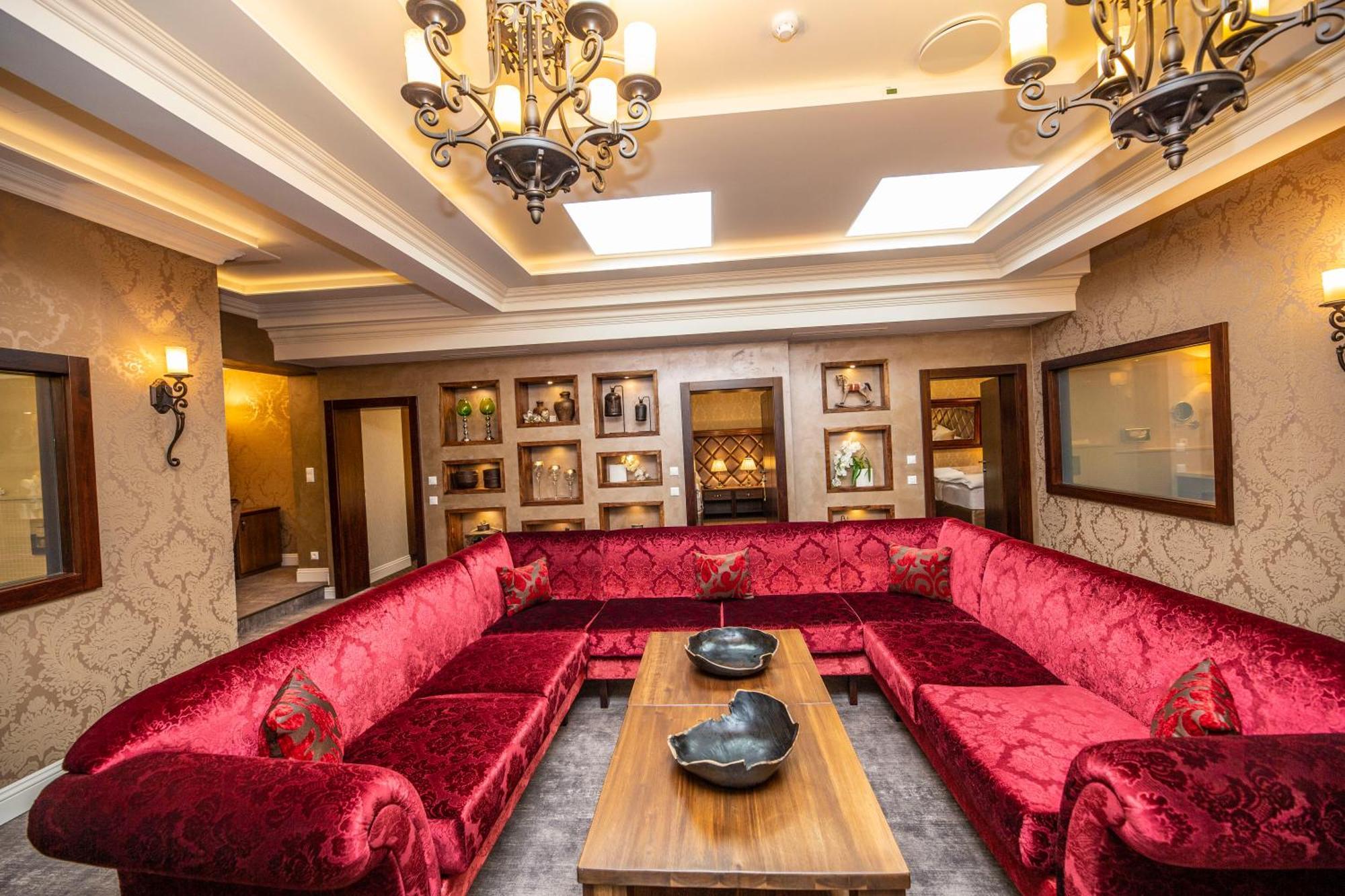 Hotel Dvorana Karlovy Vary Extérieur photo
