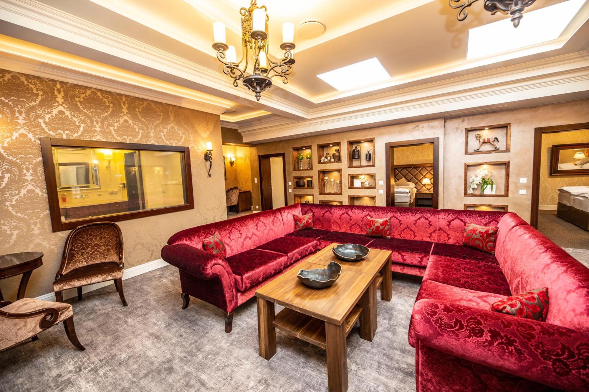 Hotel Dvorana Karlovy Vary Extérieur photo