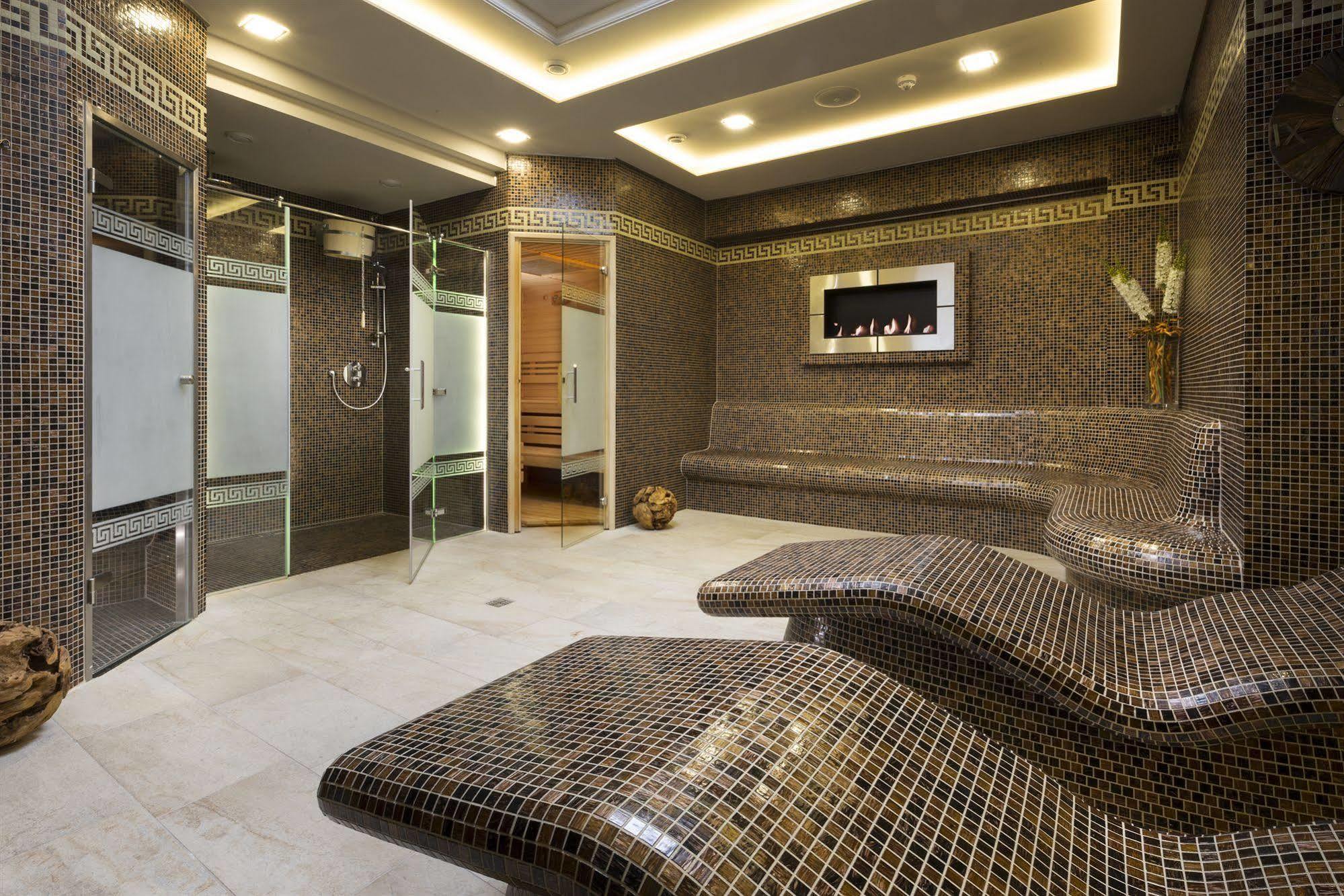 Hotel Dvorana Karlovy Vary Extérieur photo