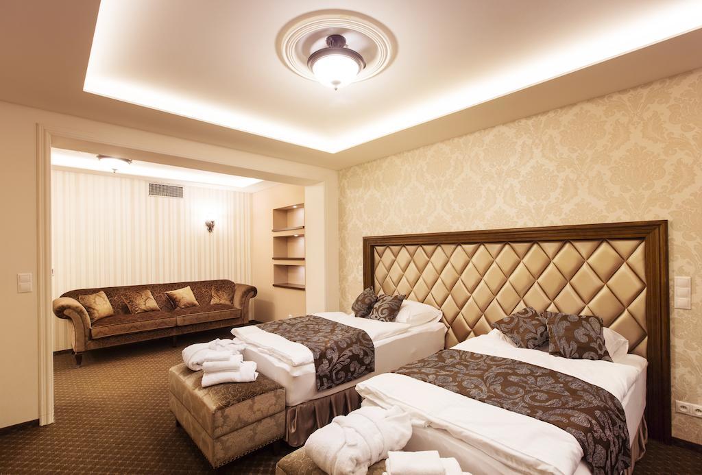 Hotel Dvorana Karlovy Vary Chambre photo